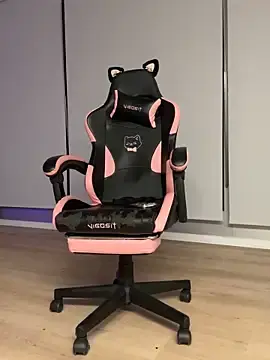 Stripchat Nude Webcam of Your_Paris