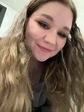 Stripchat Free Porn Cam of PumaShyXD