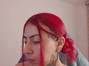 Stripchat Live Sex Cam of selene_red_