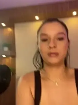 Stripchat Free Porn Cam of Hannah_williams1