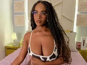 Stripchat Live Porn of KarinaaCoxx