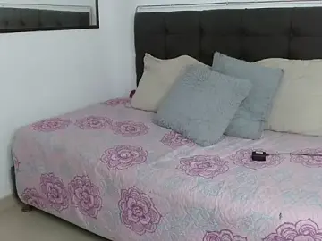Stripchat Free Porn Cam of vaness_weet