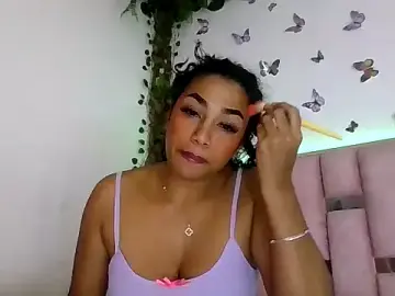 Stripchat Sex Cam of abby_moss_2