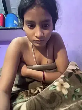 Stripchat Live Sex Cam of Hot_Mayra_