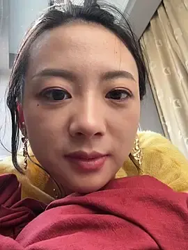 Stripchat Watch Live Sex Cams of ReiningAffaire