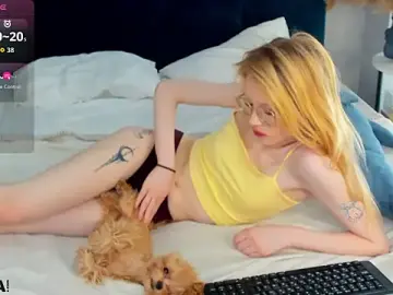 Stripchat Adult Webcams of Esme_Runn