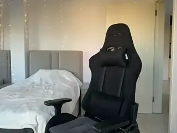 Stripchat Free Porn Cam of PrincesSsLilu