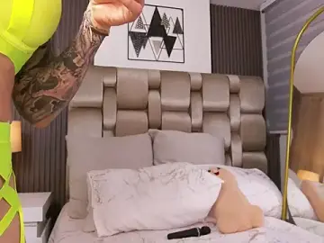 Stripchat Live Sex Cam of XXMILE