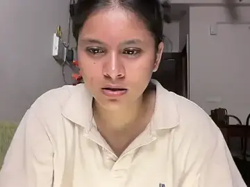 Stripchat Free Porn Cam of Naira_fit