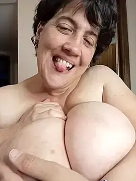 Stripchat Watch Live Sex Cams of Sole_Love