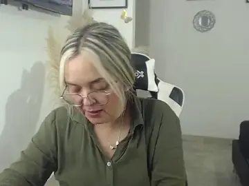 Stripchat Live Porn of samy_vsn