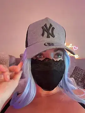 Stripchat Free Porn Cam of fairyxbella
