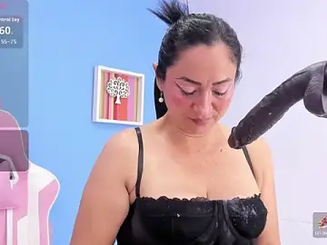 Stripchat Free Porn Cam of lisa_milf_