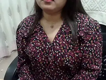 Stripchat Free Porn Cam of SexyRani2000