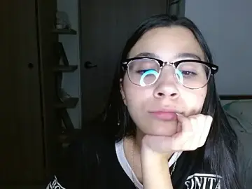 Stripchat Free Porn Cam of mia__lopez_