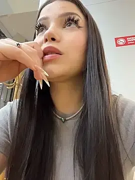 Stripchat Adult Webcams of Chloe__Moon