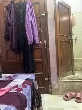 Stripchat Sex Cam of Sandhya_77