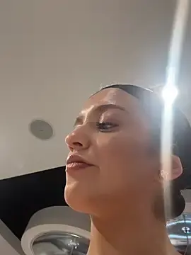 Stripchat Watch Live Sex Cams of ValeriaNextDoor
