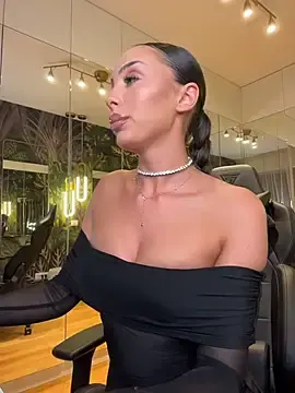 Stripchat Live Sex Cam of MileySin1111