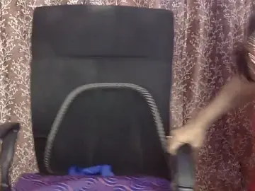 Stripchat Sex Cam of iam-moni2