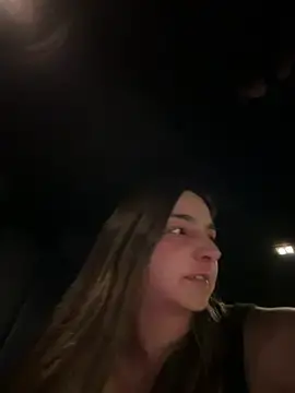 Stripchat Free Live Porn of DoriDelux66