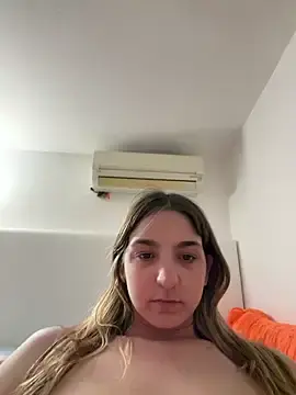 Stripchat Live Sex of DoriDelux66