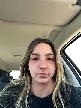 Stripchat Adult Webcam of DoriDelux66