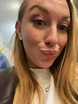 Stripchat Live Porn of Sweet___Emily