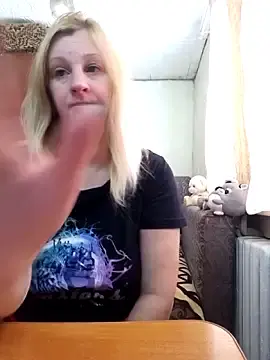 Stripchat Live Sex Cam of BustyBlond