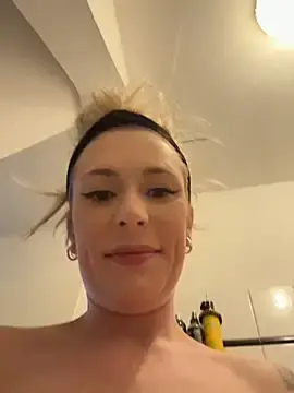 Stripchat Live Porn of SelinaGalinsky6