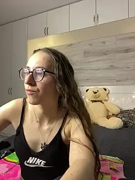 Stripchat Free Porn Cam of MartiniiSelenna