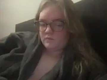 Stripchat Live Sex of honeyyy24