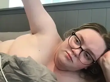 Stripchat Sex Cam of honeyyy24
