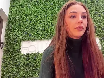 Stripchat Adult Video Chat of realhotfallingdevil