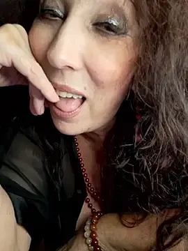 Stripchat Adult Video Chat of GypsyEsmeralda