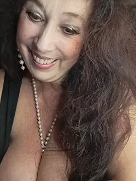 Stripchat Watch Live Sex Cams of GypsyEsmeralda