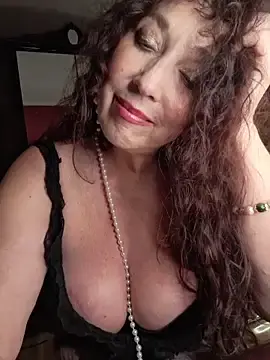 Stripchat Free Live Porn of GypsyEsmeralda