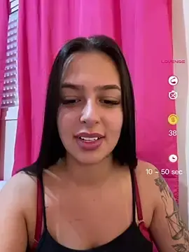 Stripchat Nude Webcam of jujuarantes__2026