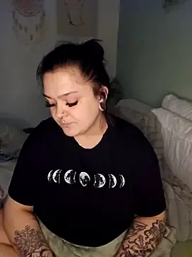 Stripchat Best live sex cam show of Saucy-Serenity