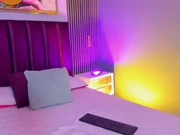 Stripchat Free Porn Cam of LauraAristizabal