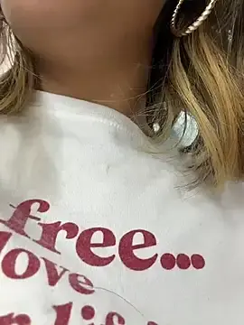 Stripchat Nude Webcam of Andrea_19blonde