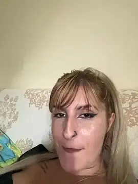 Stripchat Free Porn Cam of Sexy_Bulgarian_woman