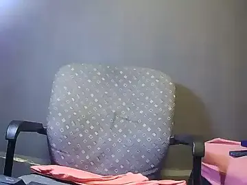 Stripchat Nude Webcam of LustyMilfXO