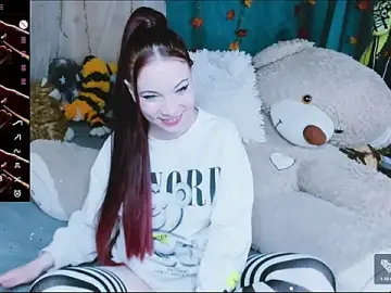 Stripchat Free Live Porn of XNuka_Flower_LoverX