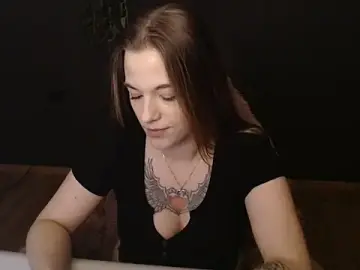 Stripchat Live Sex Cam of Luna_Lynn