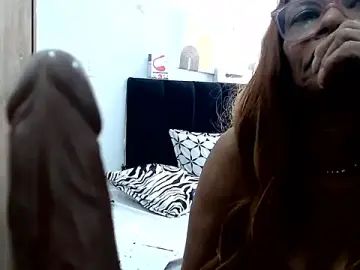 Stripchat Best Webcam of BustyMilf_