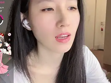 Stripchat Free Live Porn of aceekie-nana