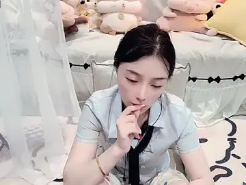 Stripchat Free Live Porn of AKiKi711