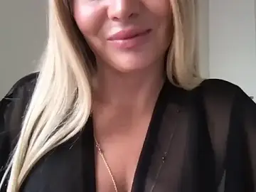 Stripchat Nude Webcam of Chloeblond