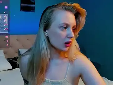 Stripchat Best Webcam of KiraRuiz